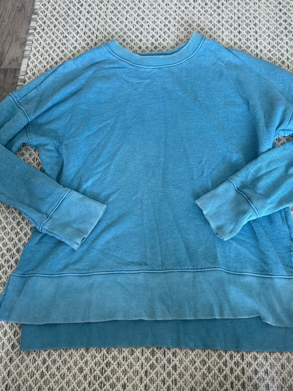 Time and Tru Teal Crewneck Pullover Sweater